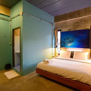 Seabox Khaolak Khao Lak